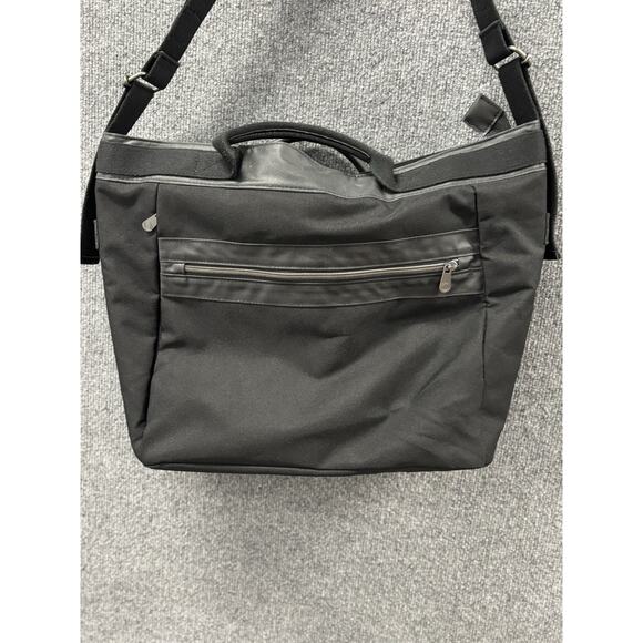 Bugaboo Changing Bag Black Camaleon Fox 16”x12” - Picture 3 of 15